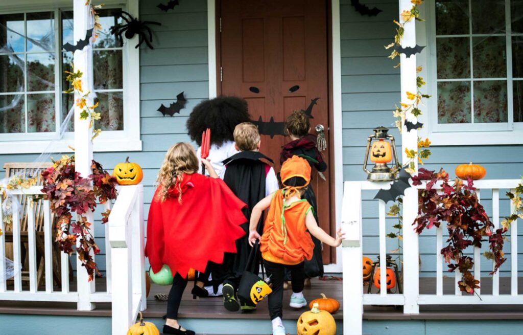 Kids on a Haloween porch
